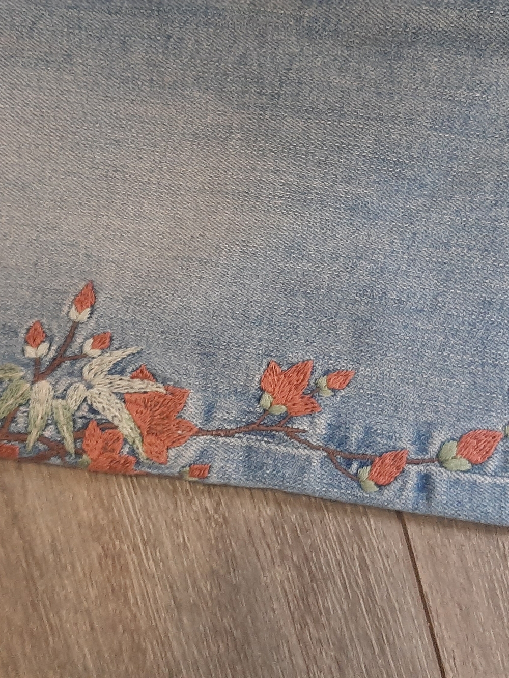Women’s Mavi Jeans Light Blue Embroidered Jeans - Picture 2 of 5